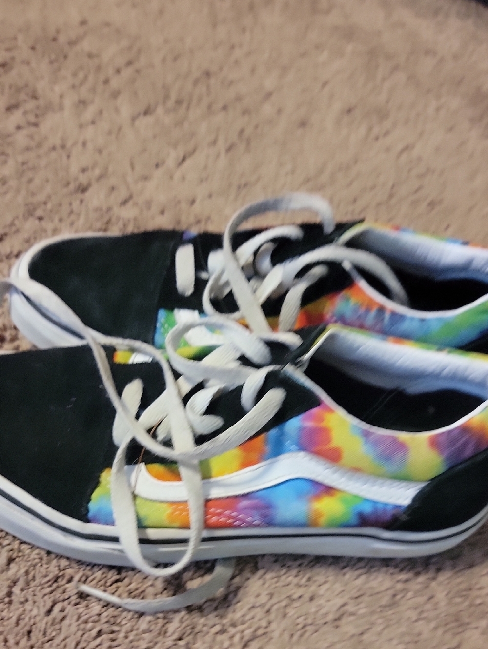 Van's Tie-Dye Low Top Sneakers - Black & Multicolor
